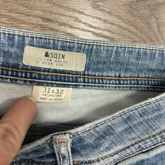 Faded Jeans - Picture 2 of 3